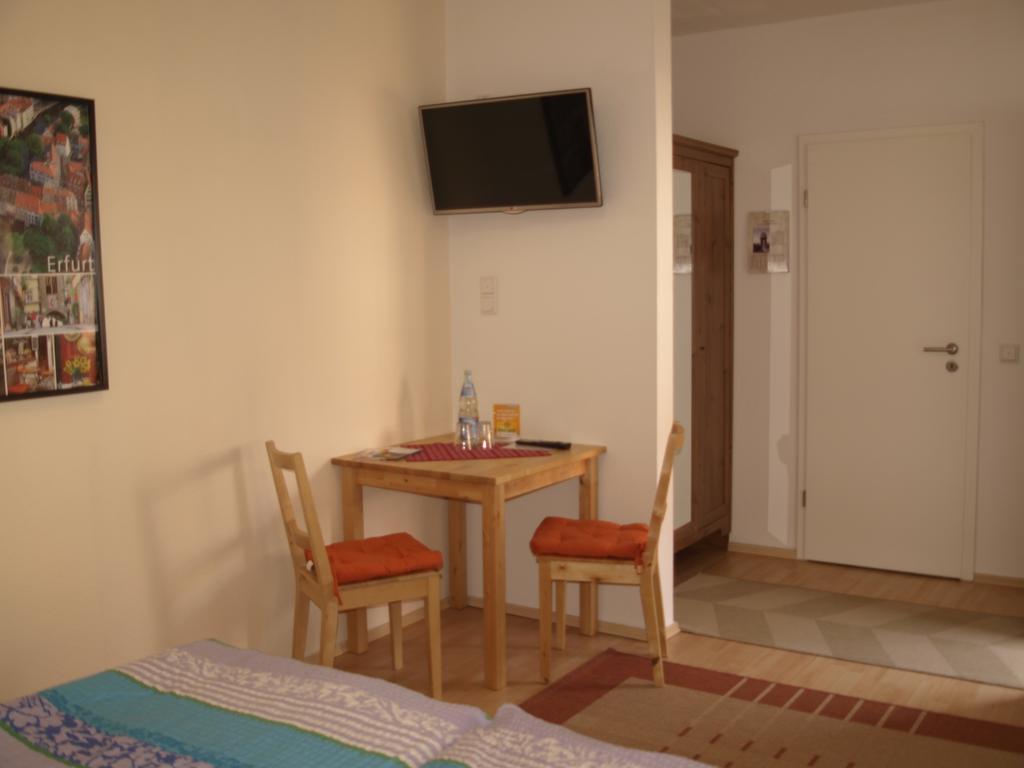 Gaestehaus In Der Gotthardtstrasse Erfurt Eksteriør bilde